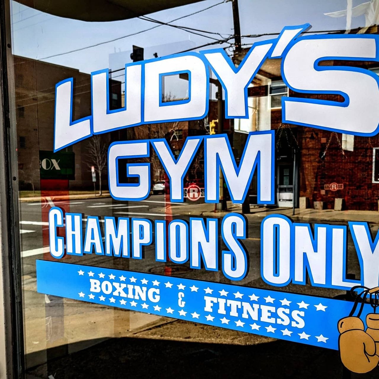 Original Ludy's Gym Window Sign